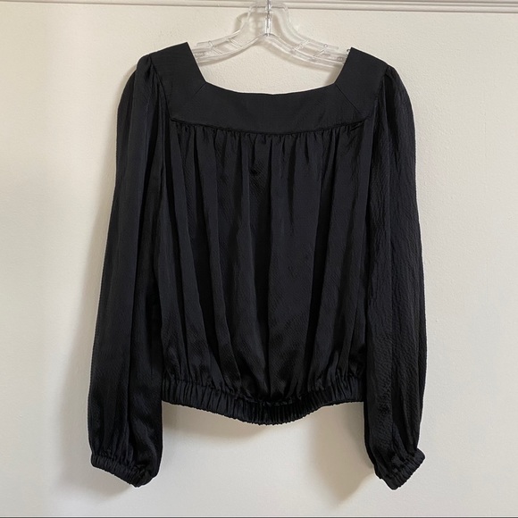 Amber Sakai Square Neck Top - Picture 2 of 2